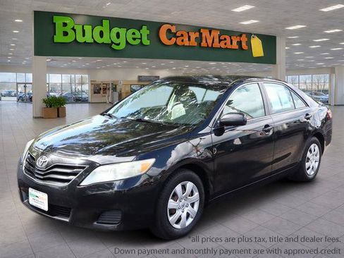 Used 2011 Toyota Camry LE FWD image 1