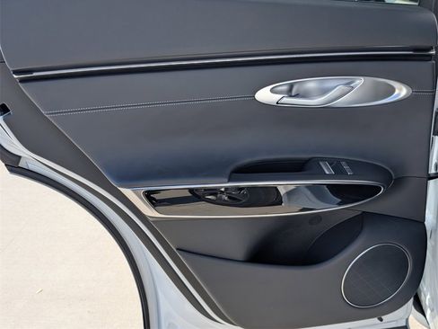 New 2026 Genesis GV70 2.5T image 27