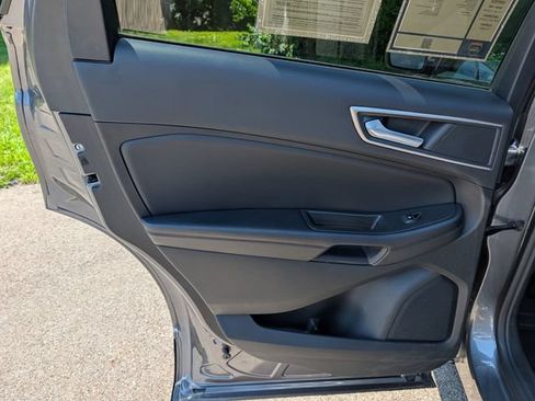 Used 2024 Ford Edge SEL AWD/4WD image 34