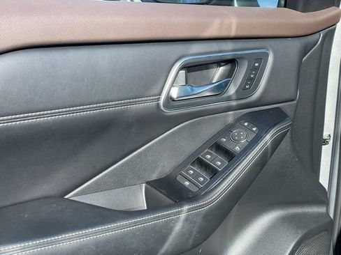 Certified 2021 Nissan Rogue Platinum AWD/4WD image 13