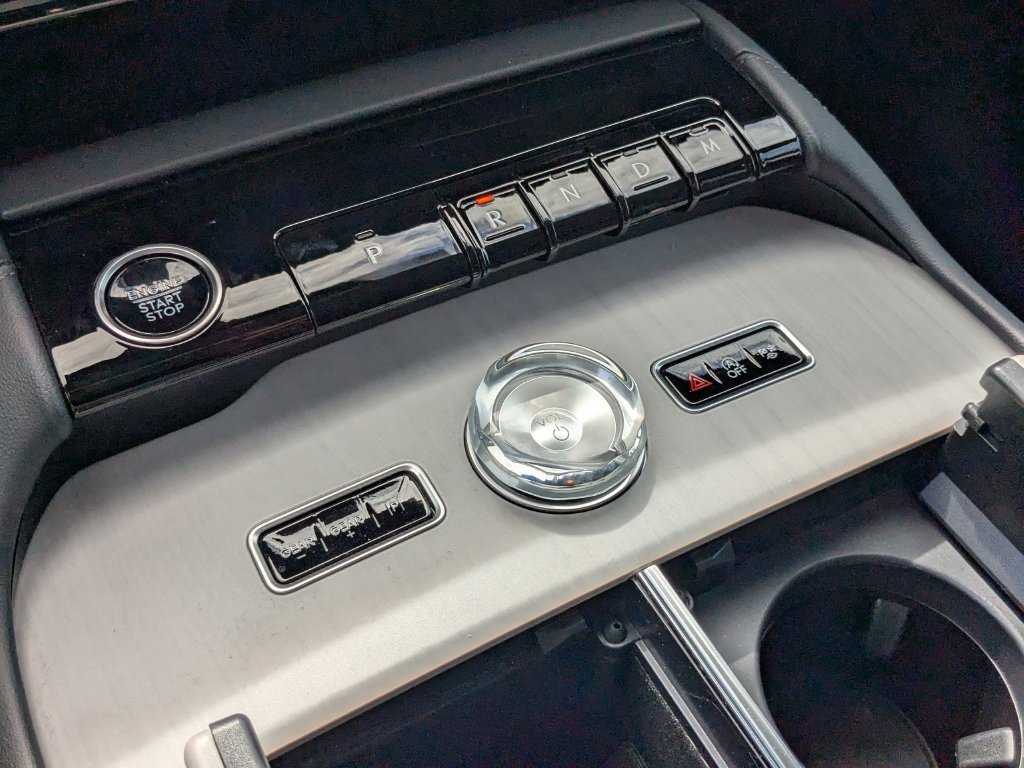 Used 2025 Lincoln Navigator Reserve AWD/4WD image 29