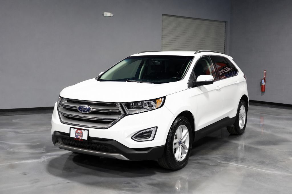 Used 2017 Ford Edge SEL FWD image 3