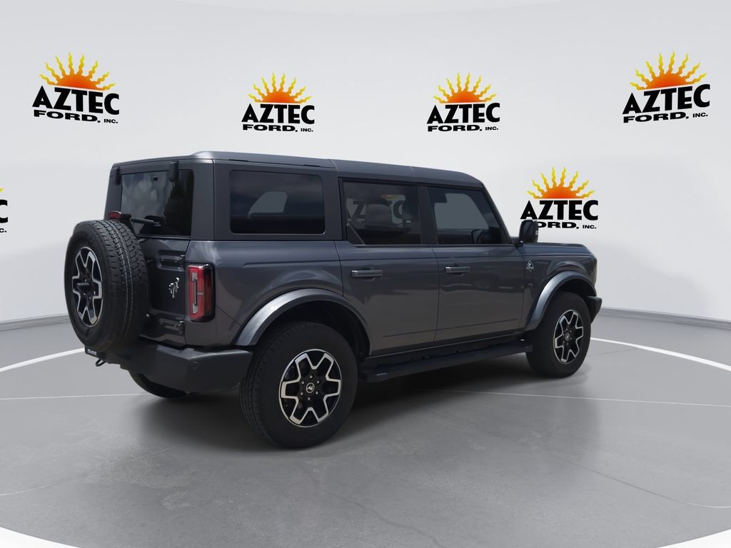 Used 2024 Ford Bronco Outer Banks AWD/4WD image 8