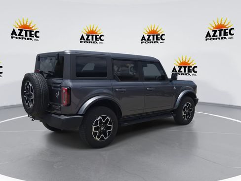 Used 2024 Ford Bronco Outer Banks AWD/4WD image 8