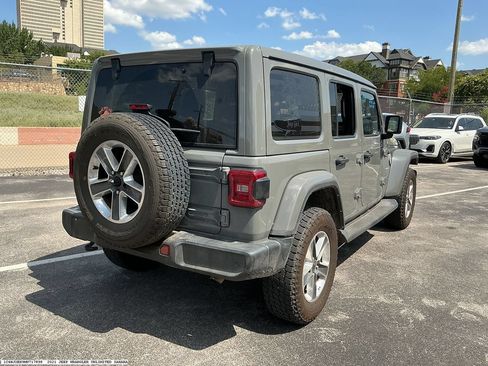 Used 2021 Jeep Wrangler Unlimited Sahara AWD/4WD image 5