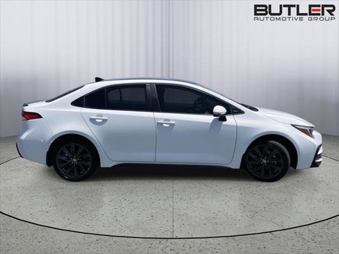 Certified 2025 Toyota Corolla SE w/ Convenience Package FWD image 6