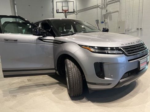 Used 2025 Land Rover Range Rover Evoque S image 58