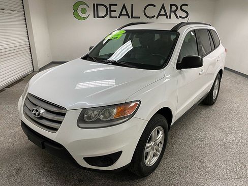 Used 2012 Hyundai Santa Fe GLS image 1