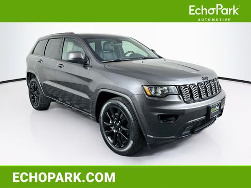 Used 2021 Jeep Grand Cherokee Laredo X RWD image 1