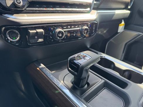 New 2026 Chevrolet Silverado 1500 High Country AWD/4WD image 19