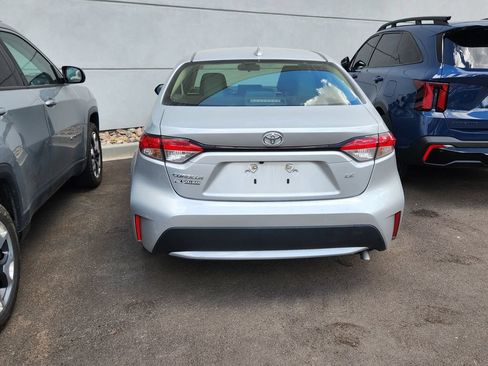Used 2022 Toyota Corolla LE FWD image 15