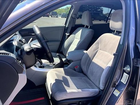 Used 2015 Honda Accord EX image 24