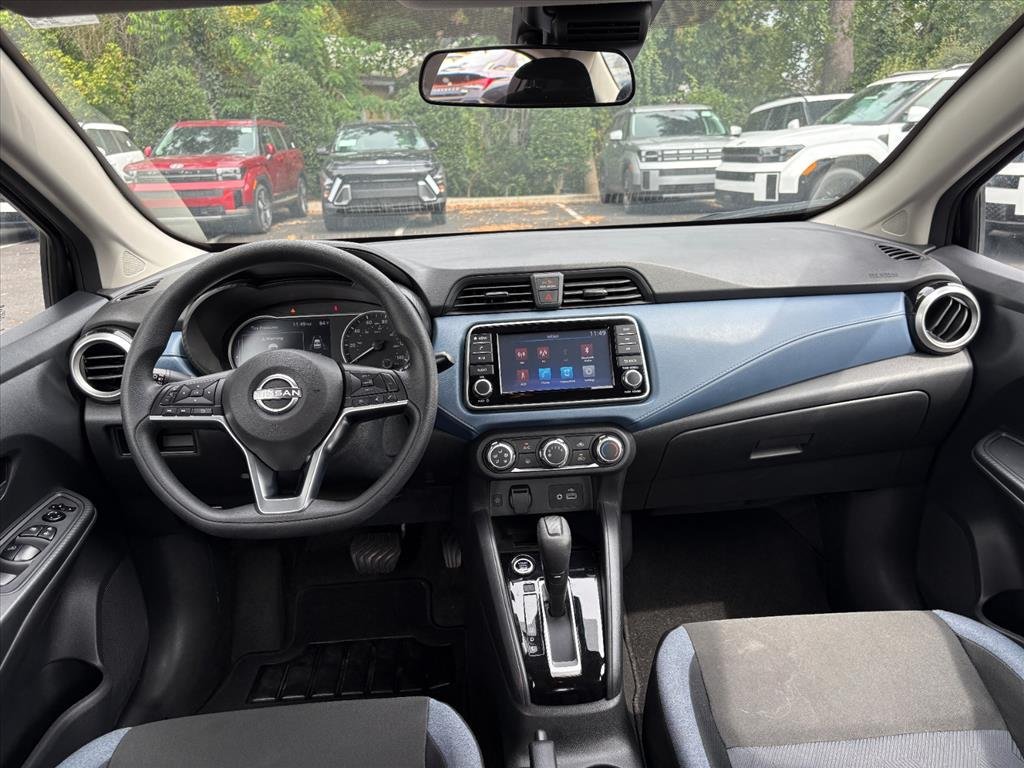 Used 2025 Nissan Versa SV FWD image 7