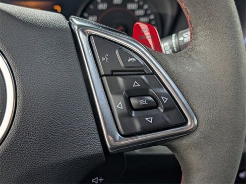 Used 2018 Chevrolet Camaro ZL1 image 25