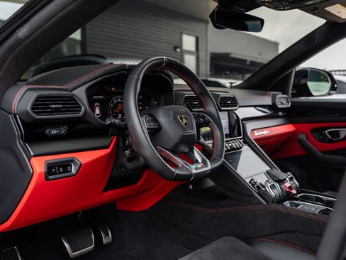 Used 2024 Lamborghini Urus S AWD/4WD image 27