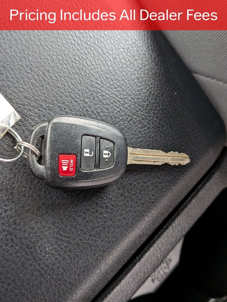 Used 2016 Toyota Tacoma SR5 RWD image 29