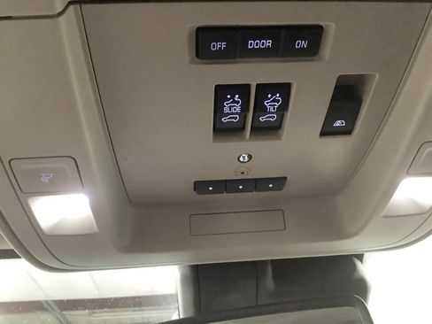 Used 2019 Chevrolet Silverado 3500 High Country w/ Duramax Plus Package image 20