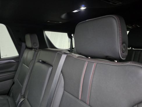 Used 2022 Chevrolet Tahoe RST image 33