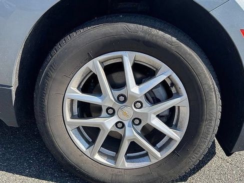 Used 2024 Chevrolet Equinox LT AWD/4WD image 8
