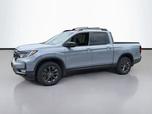 Used 2024 Honda Ridgeline Sport image 2