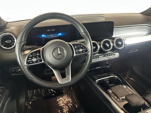 Used 2023 Mercedes-Benz GLB 250 image 25