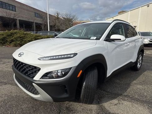 Certified 2023 Hyundai Kona SEL image 3