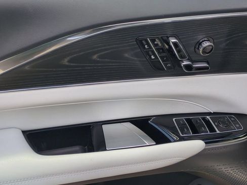 Certified 2024 Cadillac Lyriq Luxury AWD/4WD image 26