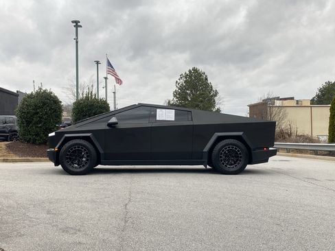 Used 2024 Tesla Cybertruck Cyberbeast image 13