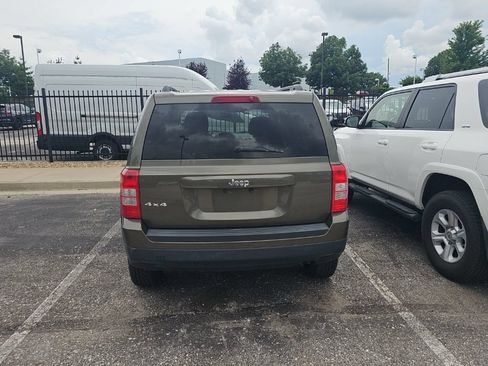 Used 2015 Jeep Patriot Sport w/ Power Value Group AWD/4WD image 6