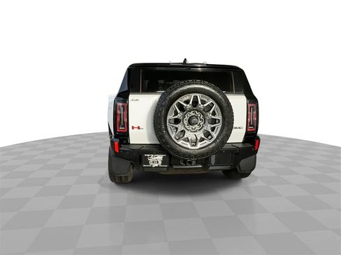 Certified 2024 GMC Hummer EV 3X w/ LPO, Illumination Package image 7
