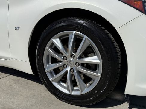 Used 2015 INFINITI Q50 Premium w/ Cargo Package RWD image 10