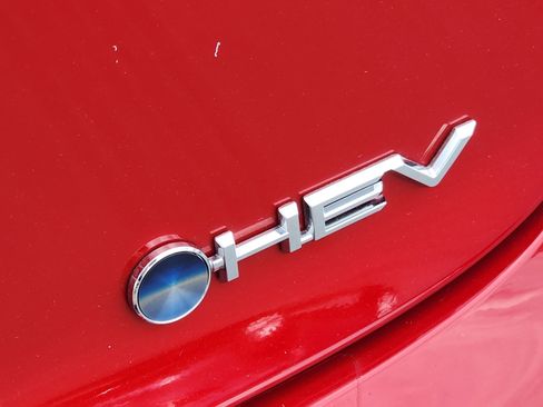 Used 2025 Toyota Prius Limited image 28