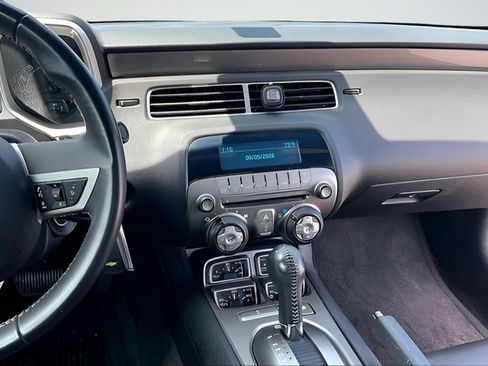 Used 2010 Chevrolet Camaro SS w/ RS Package RWD image 9