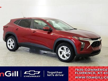 Used 2024 Chevrolet Trax LS w/ LS Convenience Package