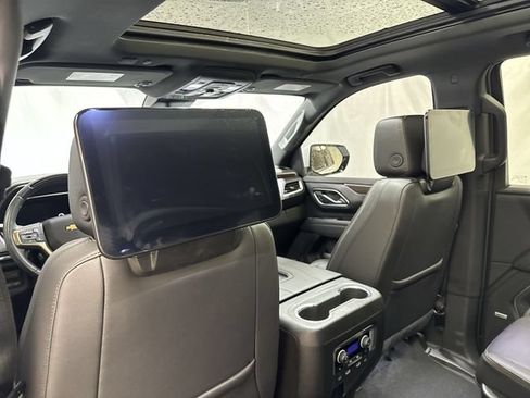 Certified 2024 Chevrolet Tahoe High Country w/ Advanced Technology Package AWD/4WD image 15