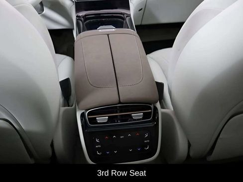 Used 2023 Mercedes-Benz EQS 450+ 4MATIC SUV w/ Exclusive Trim Package image 8