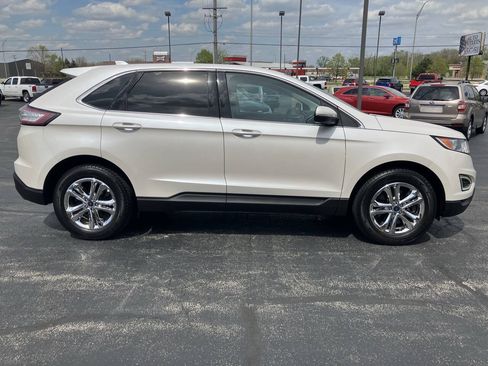 Used 2016 Ford Edge SEL w/ Equipment Group 201A AWD/4WD image 2