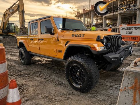 Certified 2021 Jeep Gladiator Sport AWD/4WD image 1