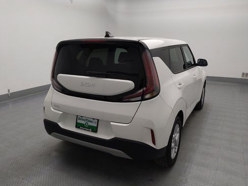 Used 2025 Kia Soul LX w/ LX Technology Package image 7