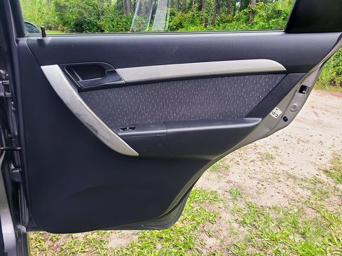Used 2011 Chevrolet Aveo LT w/ LPO, Bodyside Molding Package FWD image 28