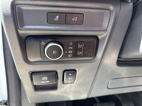 Used 2024 Ford Expedition Max Limited AWD/4WD image 10
