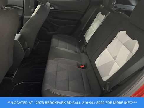 Certified 2024 Chevrolet Trax RS w/ Driver Confidence Package FWD image 18