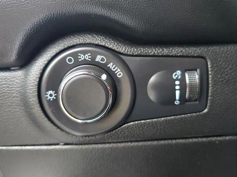 Certified 2024 Dodge Durango SXT image 18