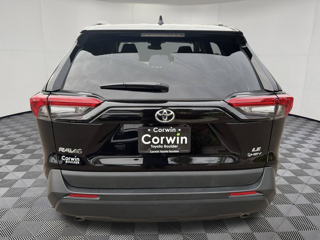 Used 2025 Toyota RAV4 LE AWD/4WD image 7