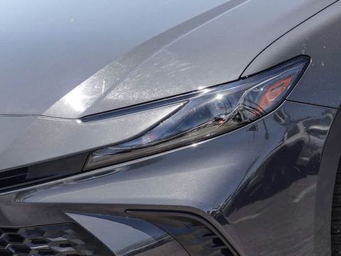Used 2025 Toyota Camry SE FWD image 8