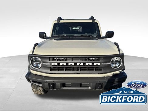 New 2025 Ford Bronco Big Bend w/ Black Diamond Package AWD/4WD image 2