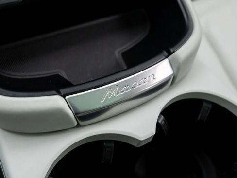 Certified 2024 Porsche Macan GTS image 22