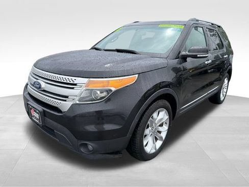 Used 2012 Ford Explorer XLT AWD/4WD image 3