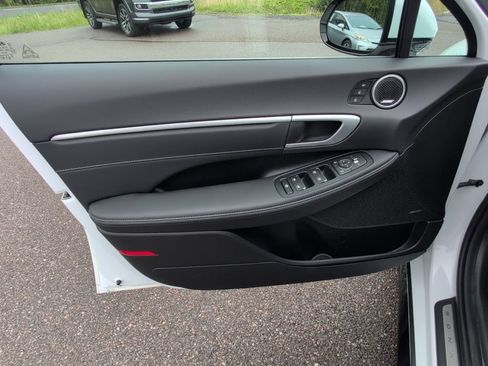 Used 2026 Hyundai Sonata Limited FWD image 17