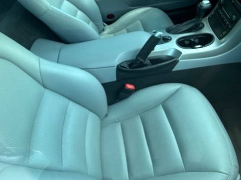 Used 2005 Chevrolet Corvette Coupe w/ Preferred Equipment Group RWD image 8